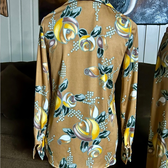 Neiman Marcus (Leslie J) •Medium • Brown/Yellow •Floral • 3 Piece •Blouse/Pants - Picture 9 of 16
